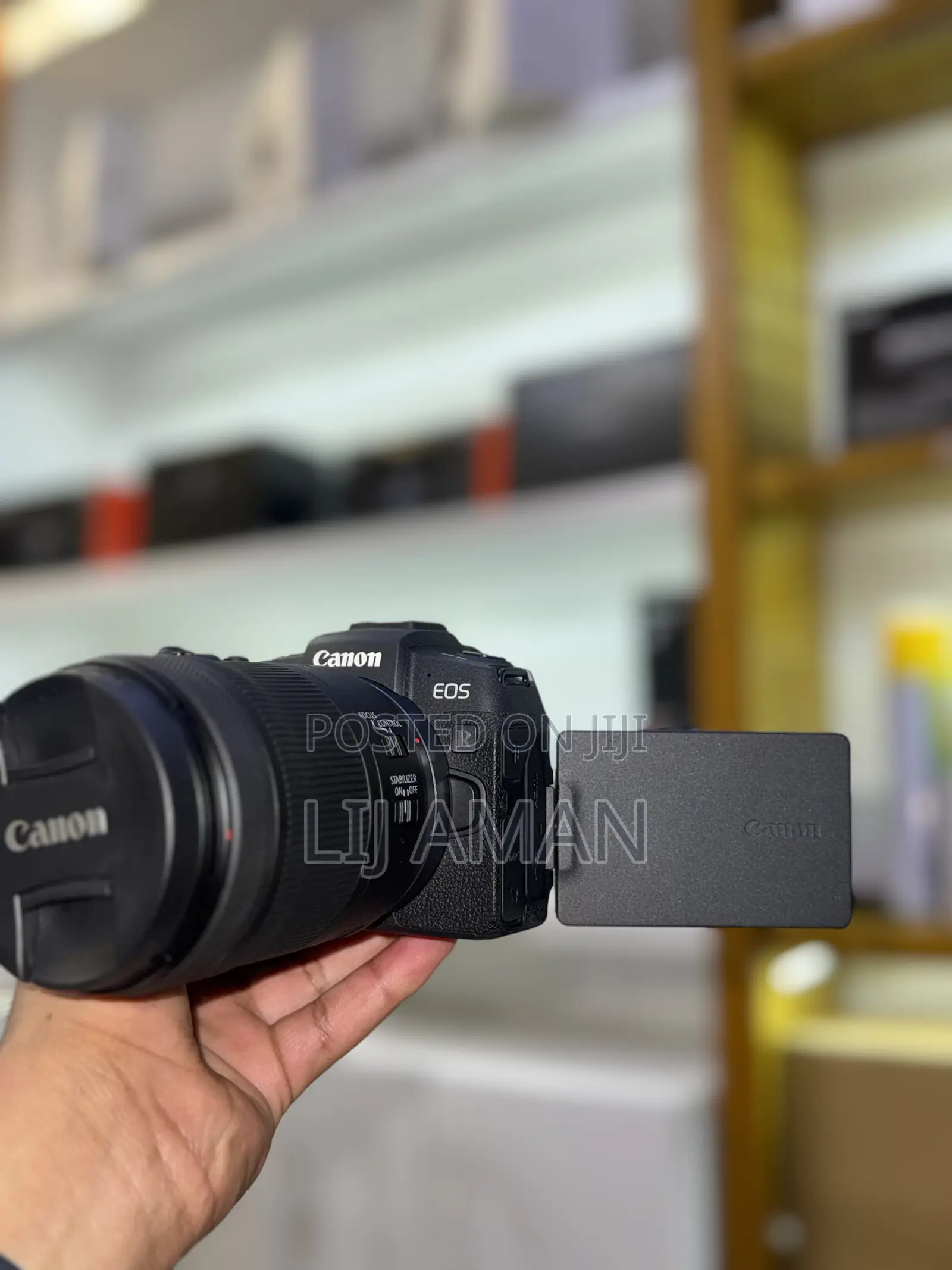 New Canon Eos RP