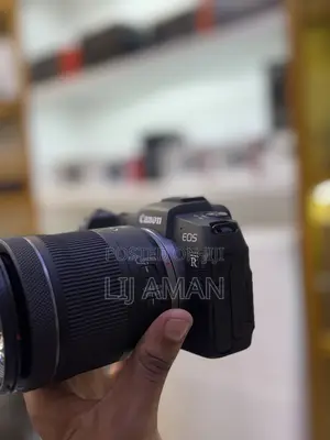 New Canon Eos RP