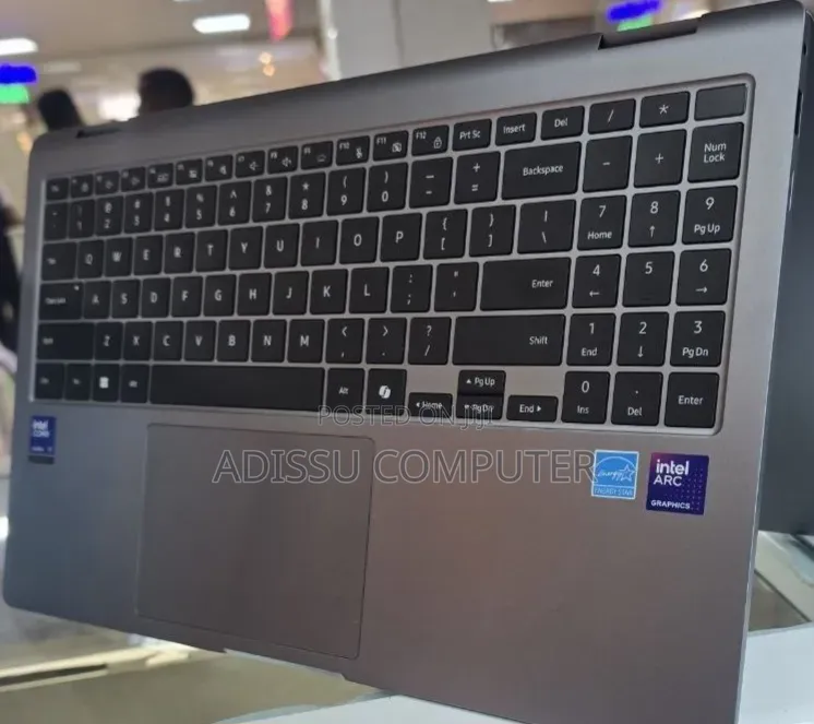 New Laptop Samsung NP-X360 16GB Intel Core Ultra 7 SSD 512GB
