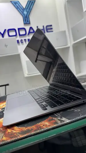 New Laptop Apple MacBook Air 2020 M1 8GB Apple M1 SSD 256GB