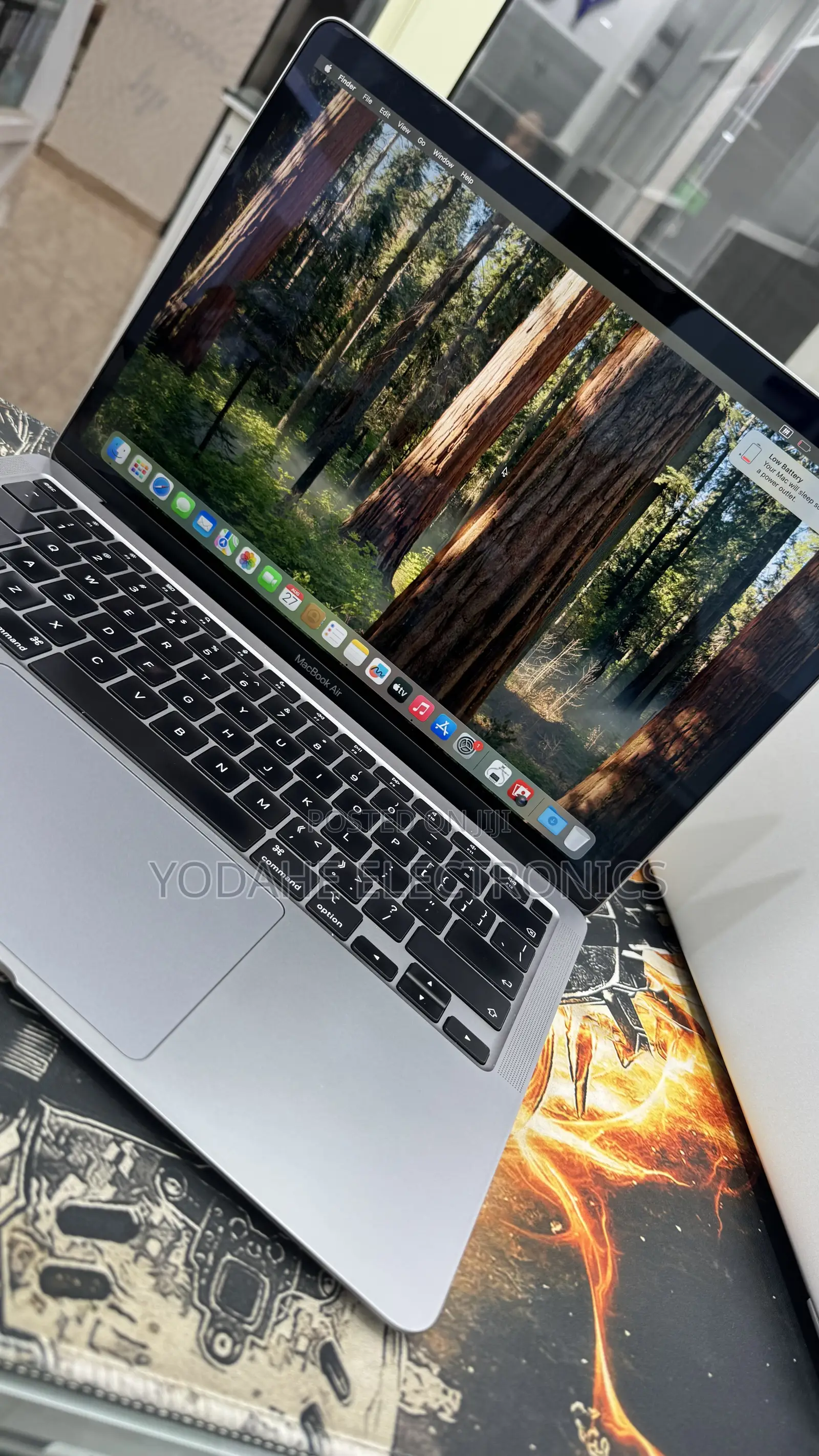 New Laptop Apple MacBook Air 2020 M1 8GB Apple M1 SSD 256GB