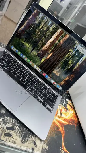 New Laptop Apple MacBook Air 2020 M1 8GB Apple M1 SSD 256GB