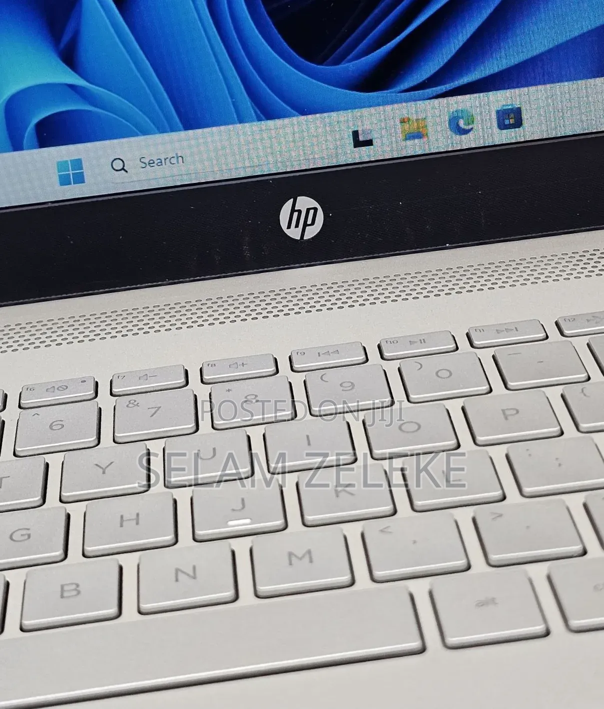 New Laptop HP Pavilion 15 8GB Intel Core i5 HDD 1T