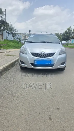 Toyota Yaris 2009 Silver