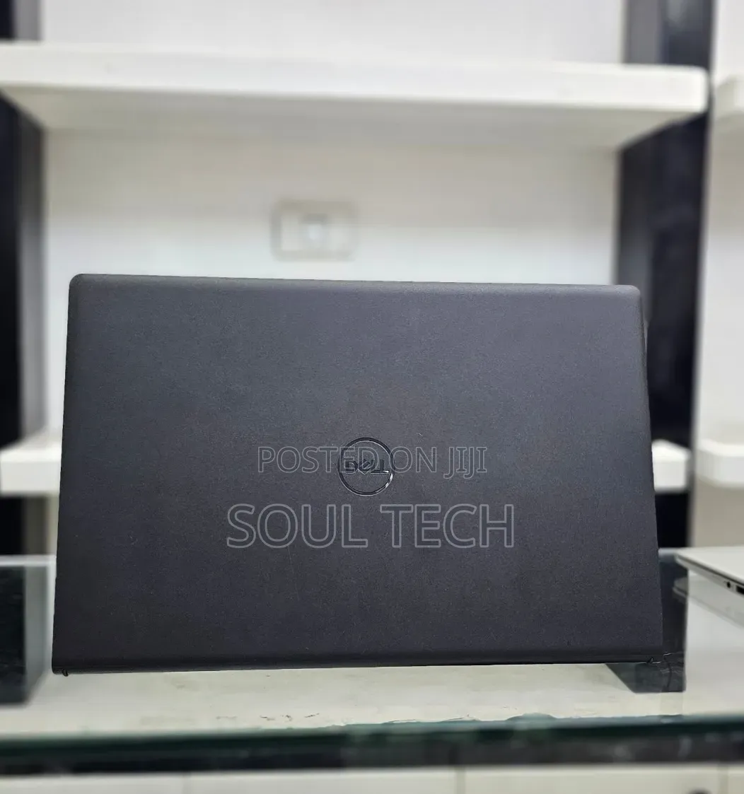 New Laptop Dell Inspiron 15 16GB Intel Core i7 SSD 512GB