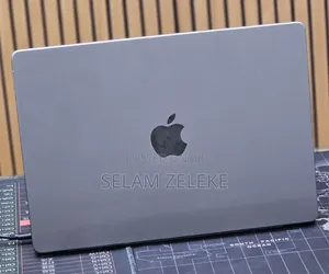 New Laptop Apple MacBook Pro 2021 M1 16GB Apple M1 Pro SSD 512GB