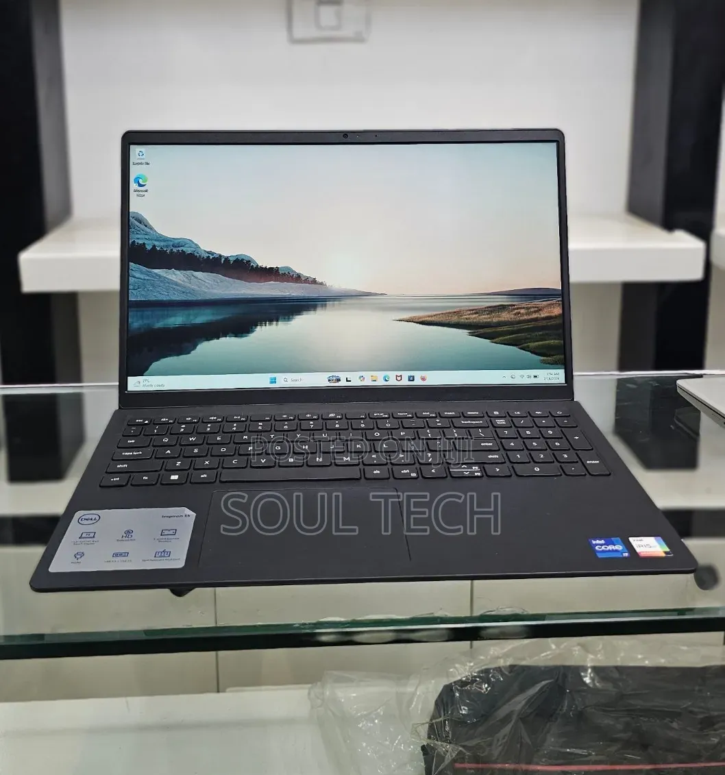 New Laptop Dell Inspiron 15 16GB Intel Core i7 SSD 512GB