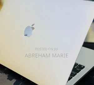 New Laptop Apple MacBook Pro 2021 M1 16GB Apple M1 Pro SSD 256GB