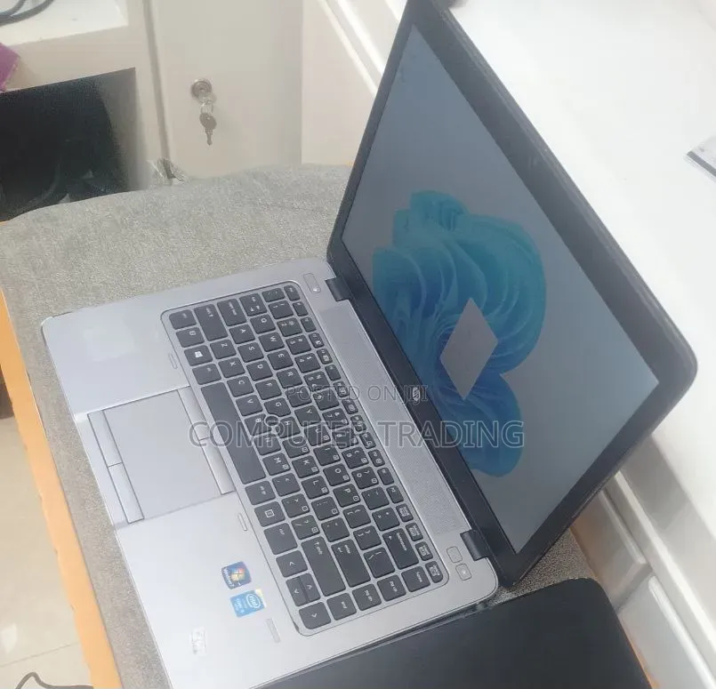 New Laptop HP EliteBook 840 G2 8GB Intel Core i5 SSD 500GB