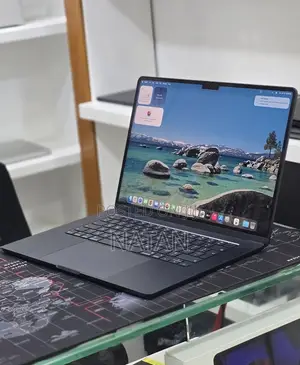New Laptop Apple MacBook Air 2025 M4 16GB Apple M4 SSD 256GB