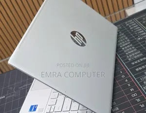 New Laptop HP 8GB Intel Core i5 SSD 512GB