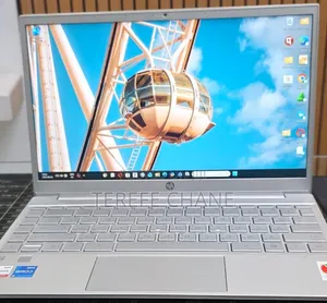 New Laptop HP Pavilion 13 8GB Intel Core i5 SSD 512GB