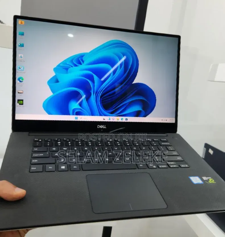 New Laptop Dell XPS 15 16GB Intel Core i7 SSD 512GB