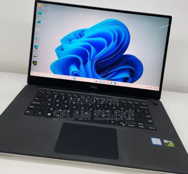New Laptop Dell XPS 15 16GB Intel Core i7 SSD 512GB