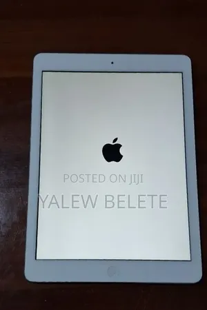New Apple iPad Air 64 GB Silver