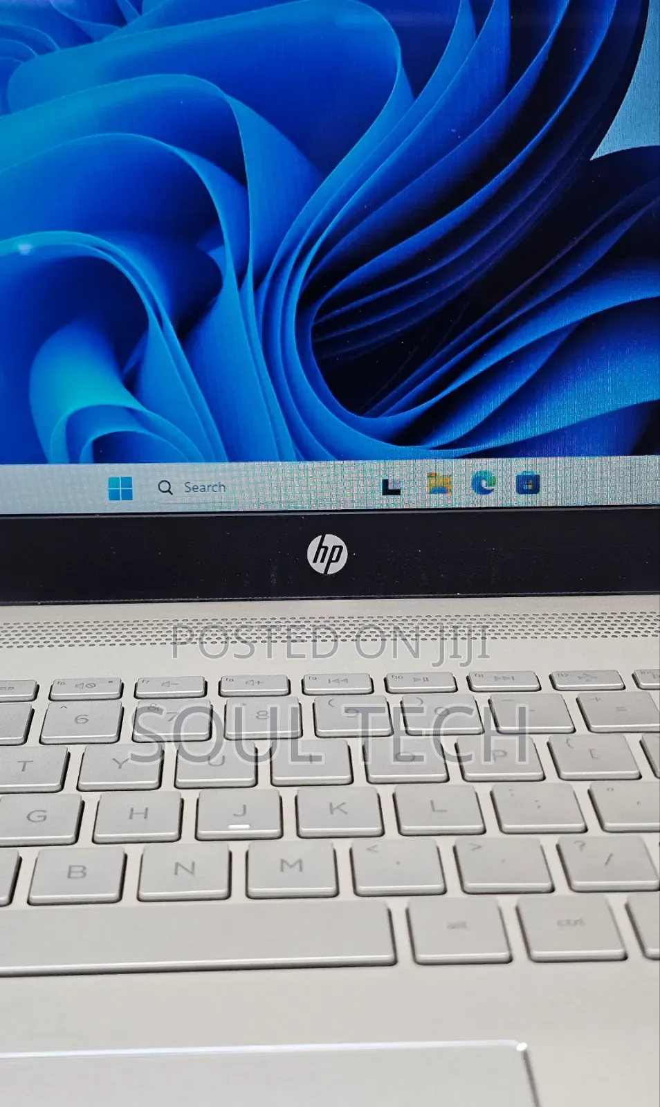 New Laptop HP Pavilion 15 8GB Intel Core i5 SSD 1T