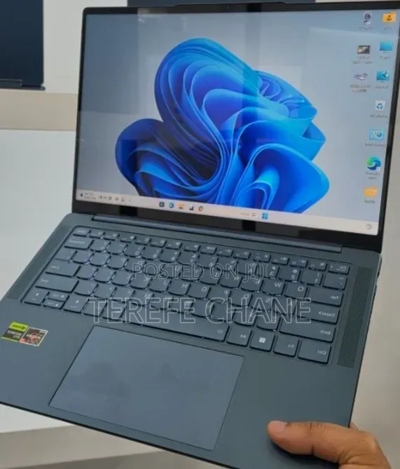 New Laptop Lenovo IdeaPad Yoga 13 16GB AMD Ryzen 7 SSD 512GB
