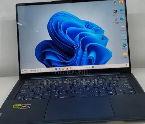 New Laptop Lenovo IdeaPad Yoga 13 16GB AMD Ryzen 7 SSD 512GB