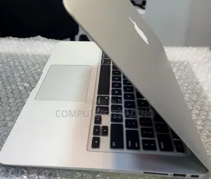 New Laptop Apple MacBook Air 2017 8GB Intel Core i5 SSD 128GB