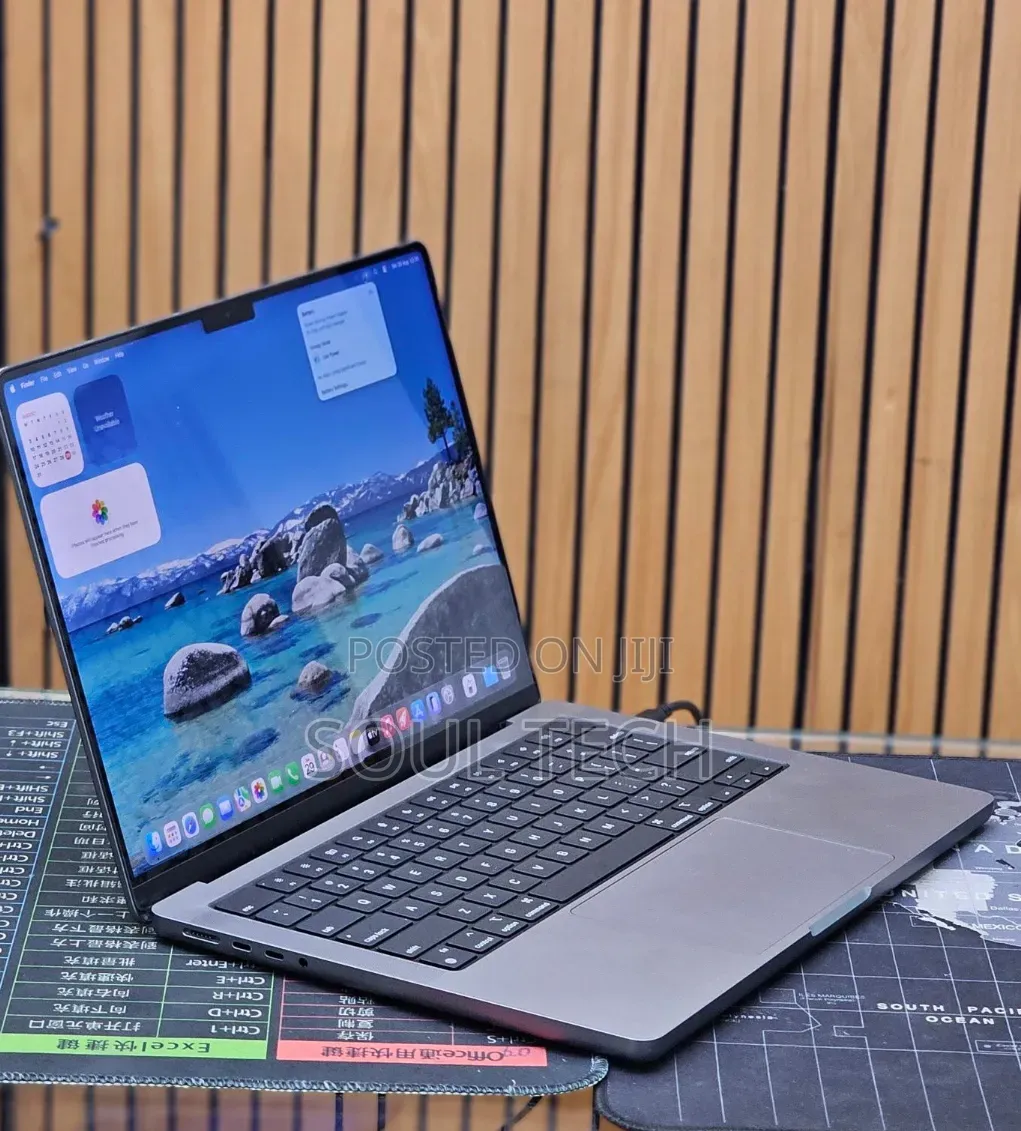 New Laptop Apple MacBook Pro 2021 M1 16GB Apple M1 Pro SSD 512GB