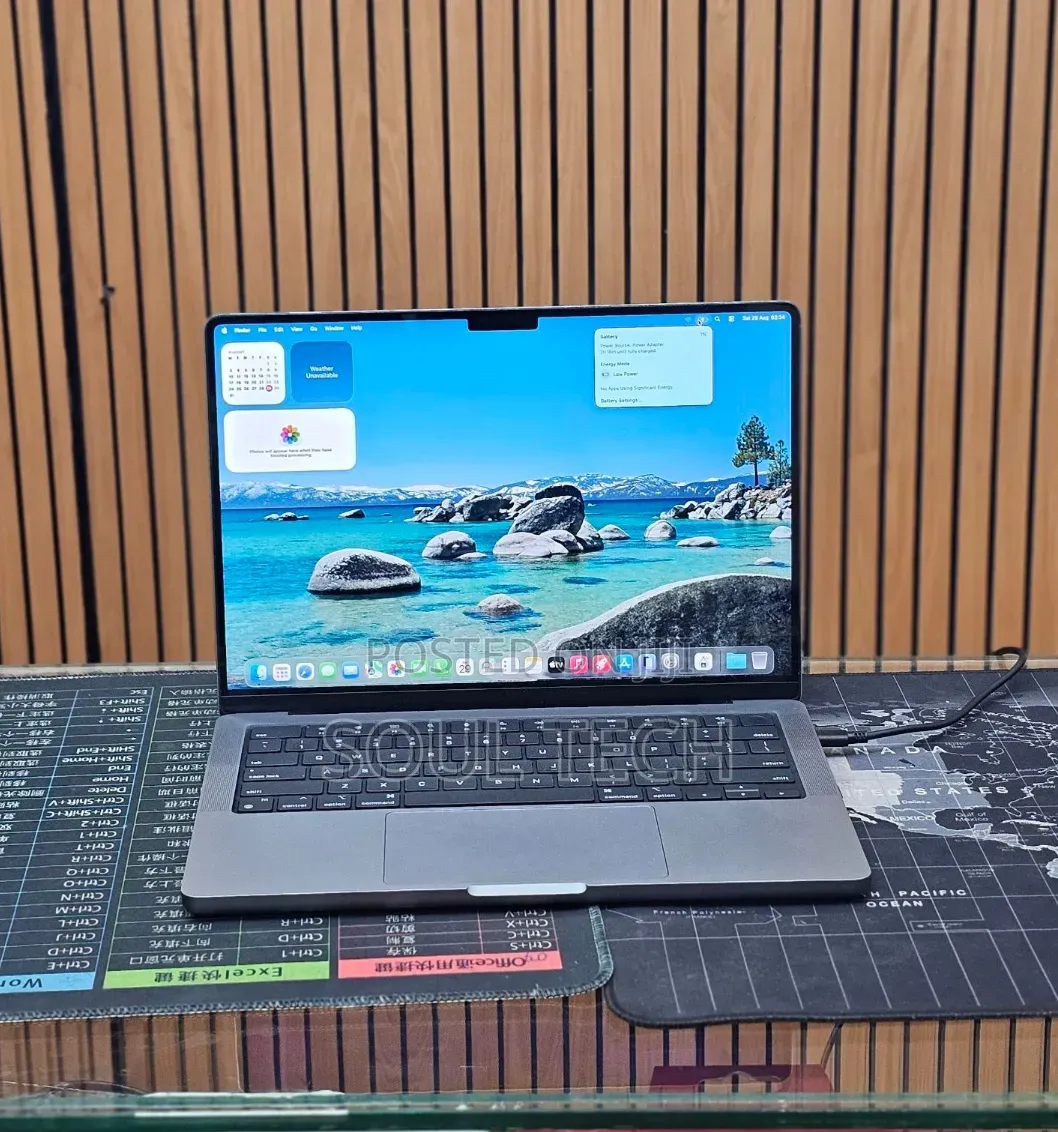 New Laptop Apple MacBook Pro 2021 M1 16GB Apple M1 Pro SSD 512GB