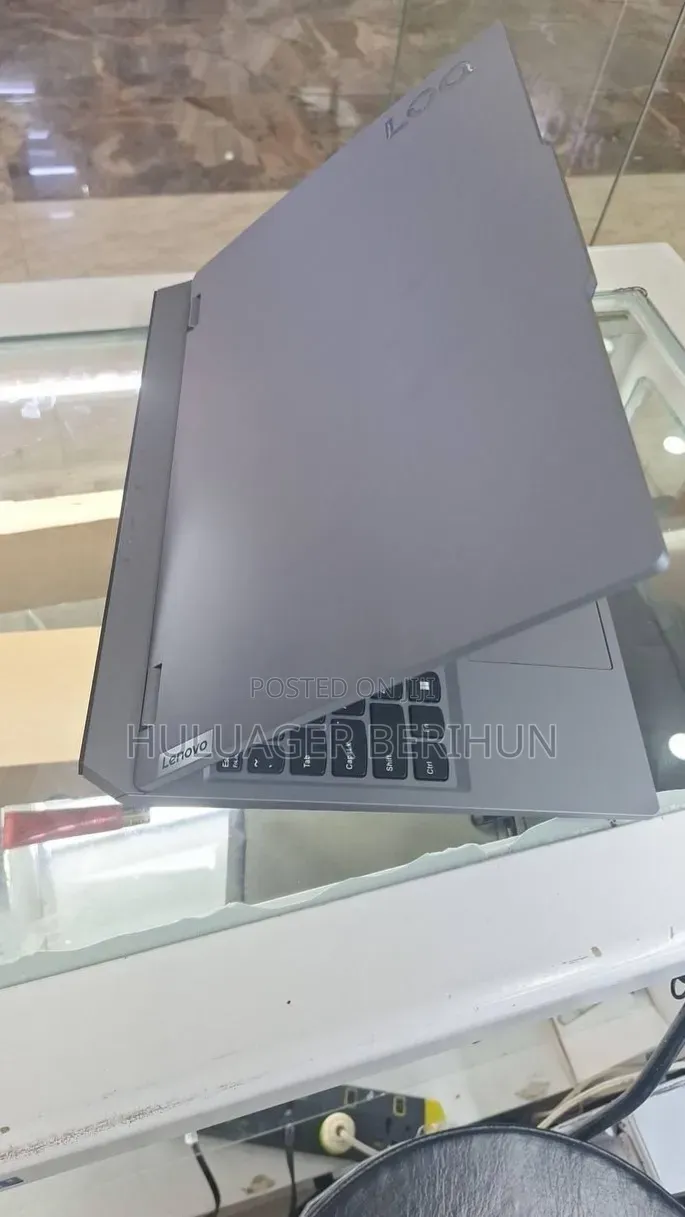 New Laptop Lenovo LOQ 15AHP10 16GB AMD Ryzen 7 SSD 512GB