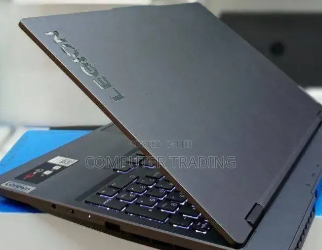 New Laptop Lenovo Legion 5 16GB AMD Ryzen 7 SSD 512GB