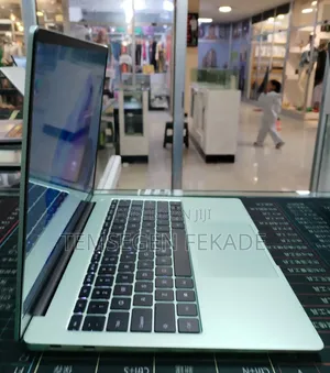 New Laptop 16GB Intel Core i5 SSD 512GB