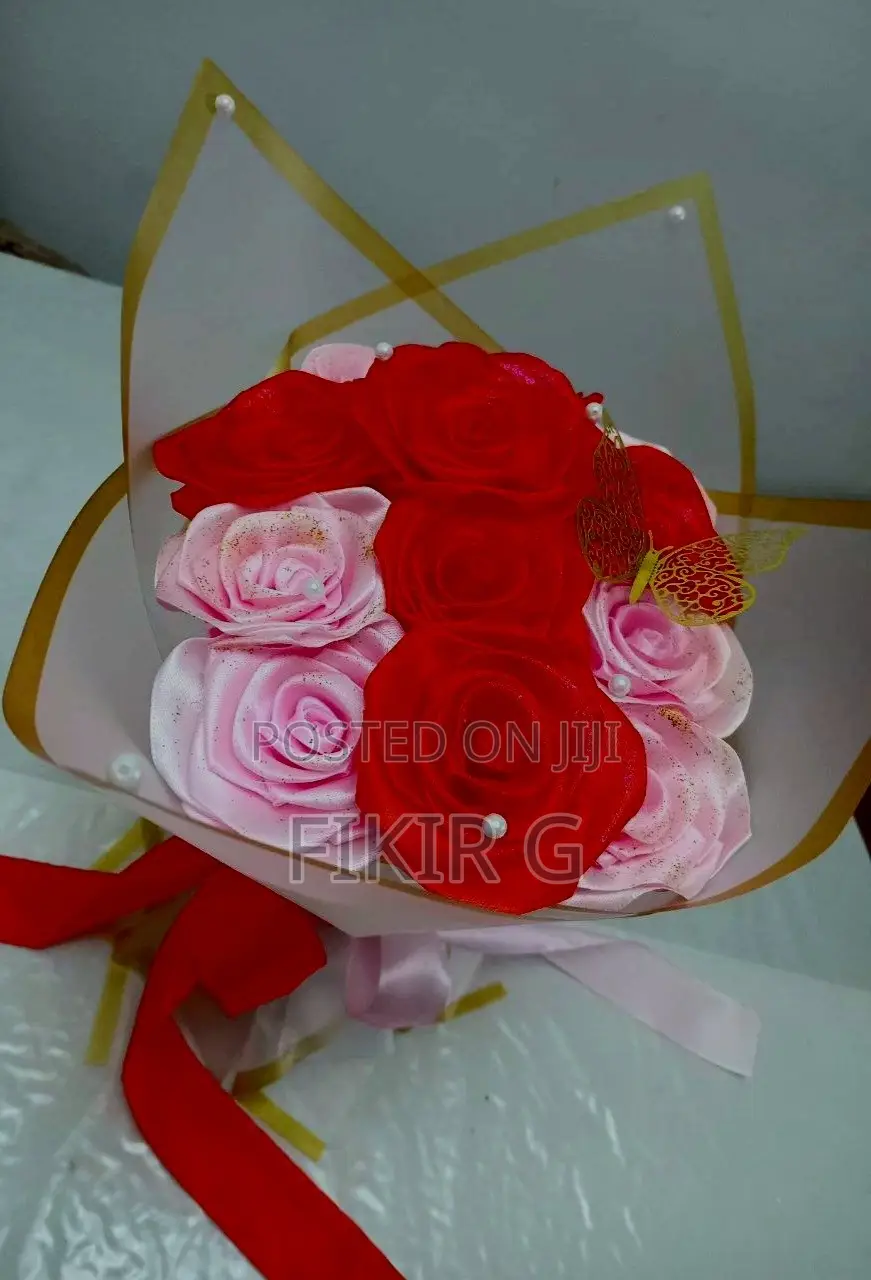 Ribbon/Artificial Flower Bouquet