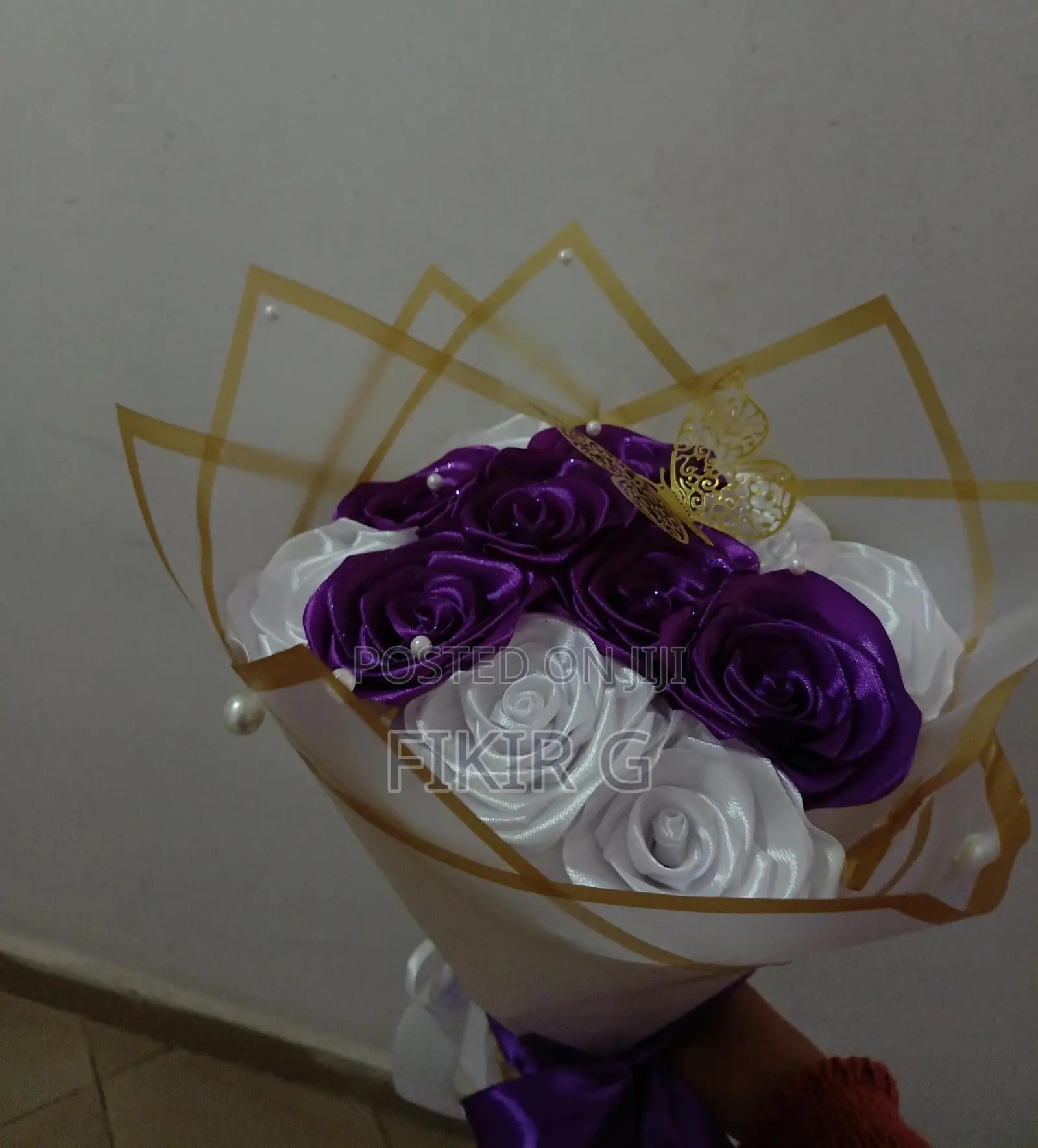 Ribbon/Artificial Flower Bouquet