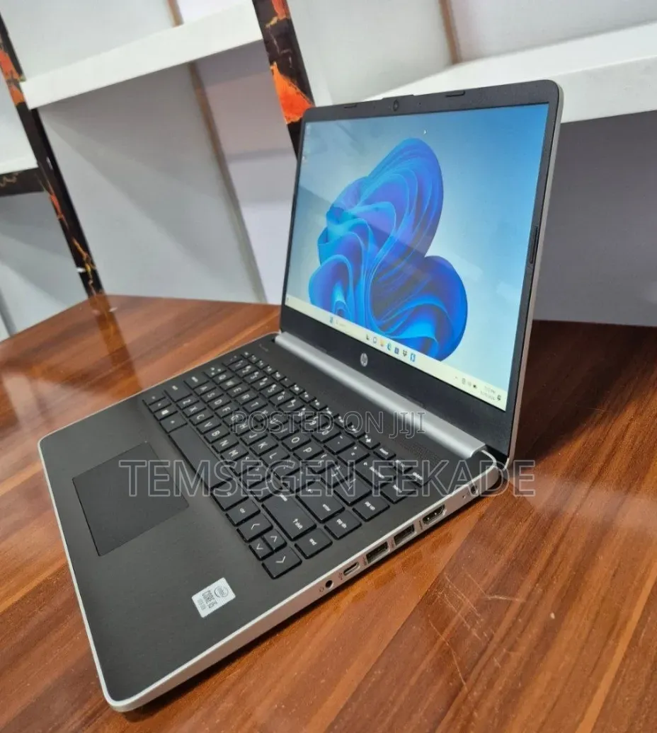 New Laptop HP Stream Notebook 8GB Intel Core i5 SSD 256GB