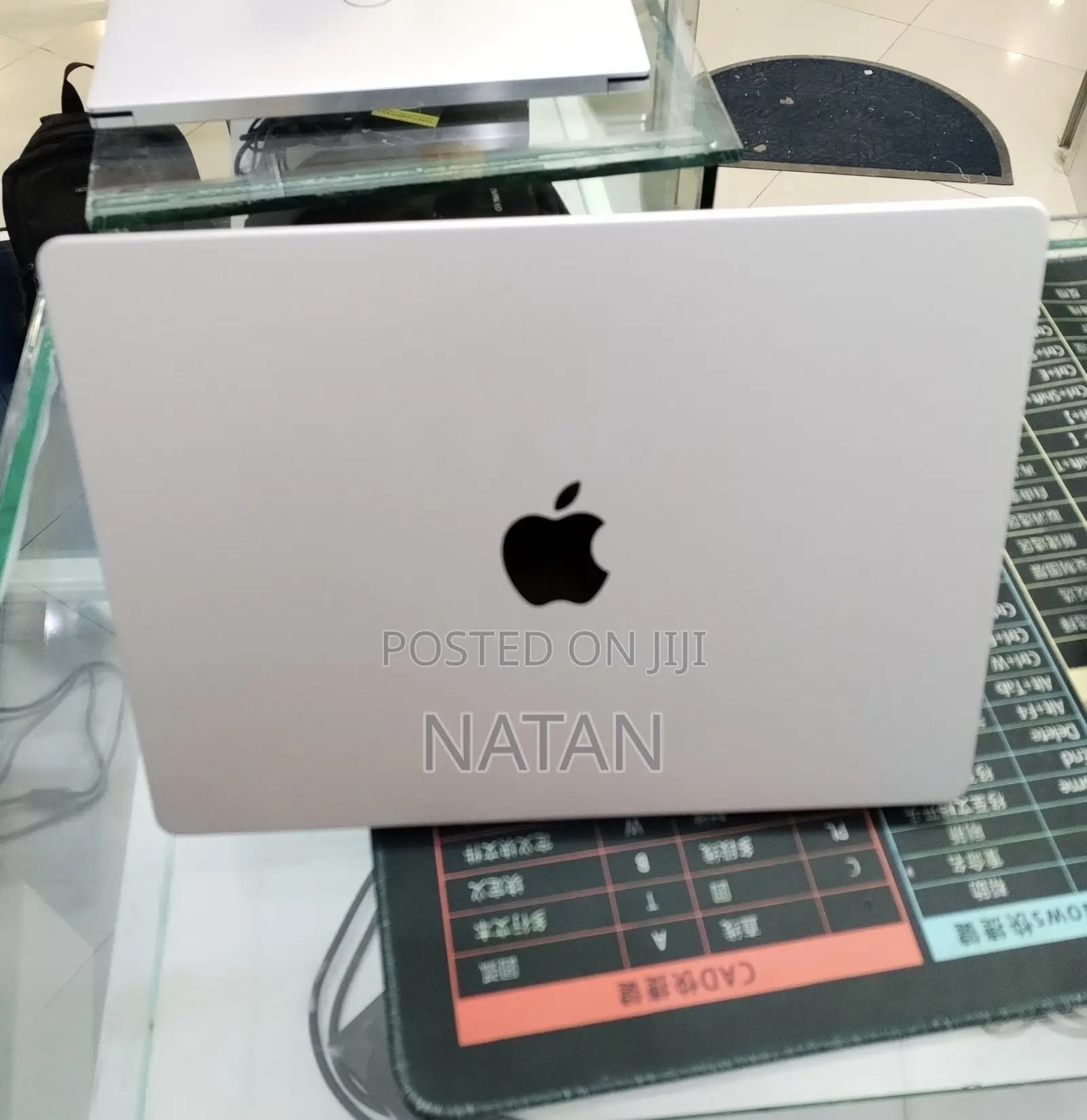 New Laptop Apple MacBook Pro 2025 M5 16GB Apple M5 SSD 512GB