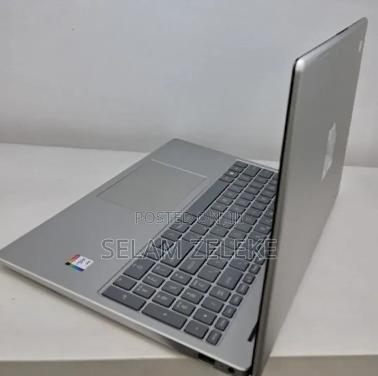 New Laptop HP 16GB Intel Core i5 SSD 1T