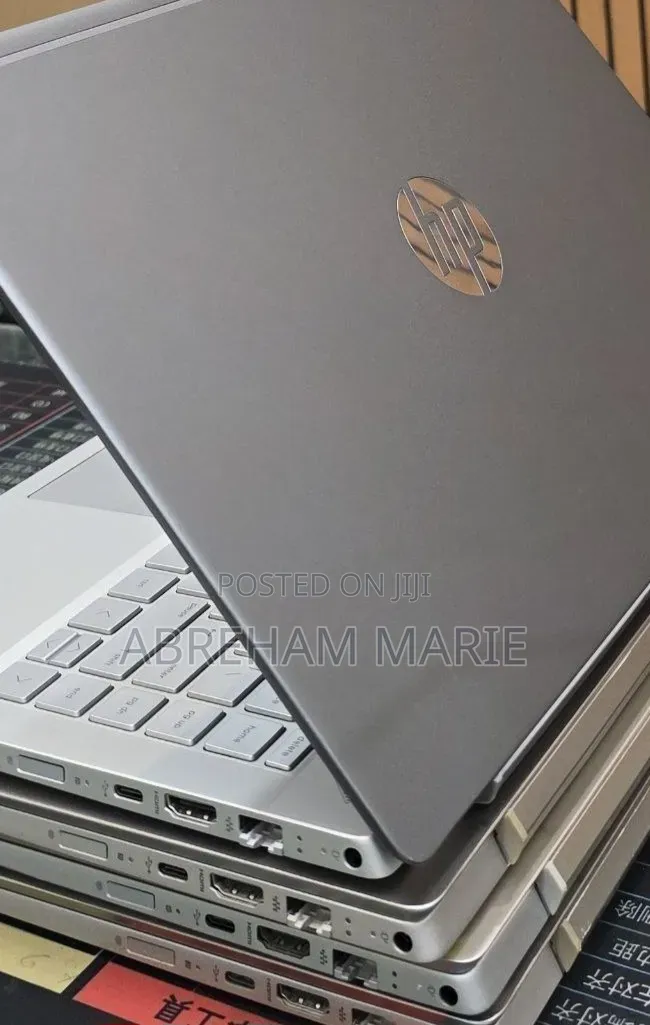 New Laptop HP Pavilion 15 8GB Intel Core i5 SSD 512GB