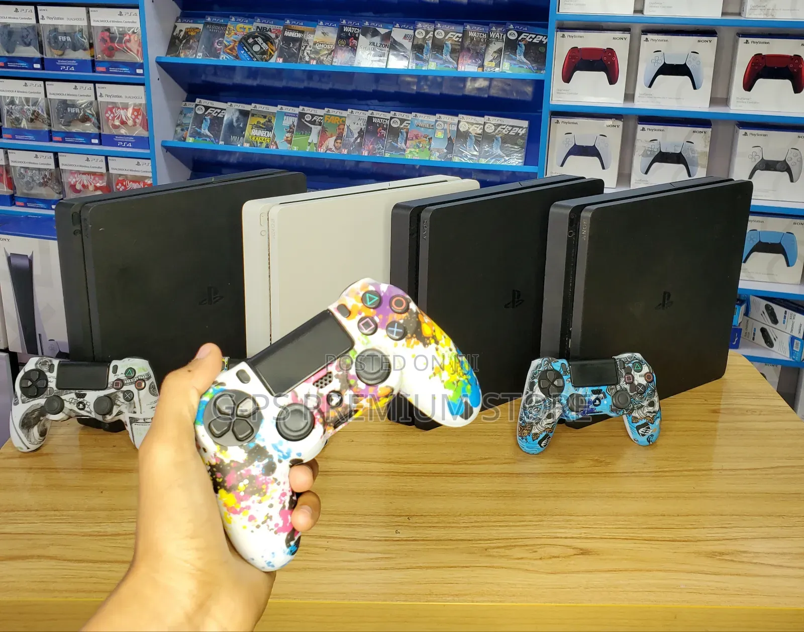 ልዩ የአዲስ አመት ቅናሽ | PlayStation 4 Slim + 1 Original Joystick