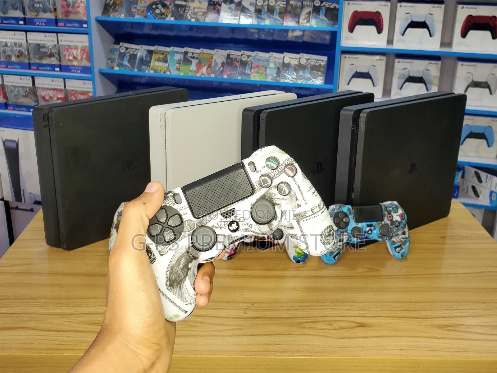 ልዩ የአዲስ አመት ቅናሽ | PlayStation 4 Slim + 1 Original Joystick