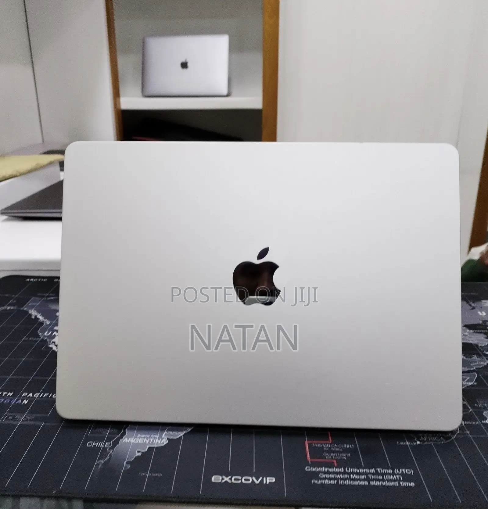 New Laptop Apple MacBook Air 2022 M2 8GB Apple M2 SSD 256GB