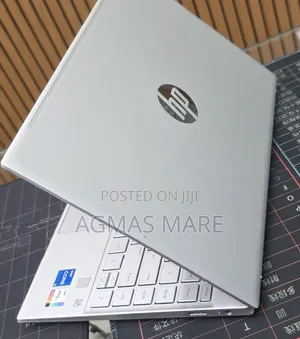 New Laptop HP Pavilion 13 8GB Intel Core i5 SSD 512GB