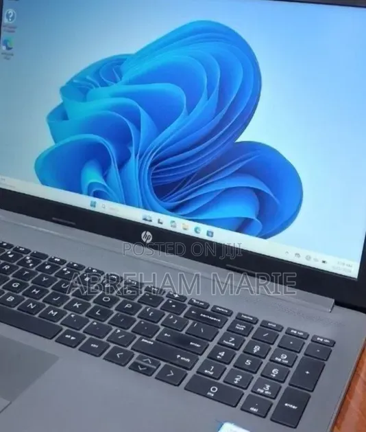 New Laptop HP Stream Notebook 8GB Intel Core i7 SSD 256GB