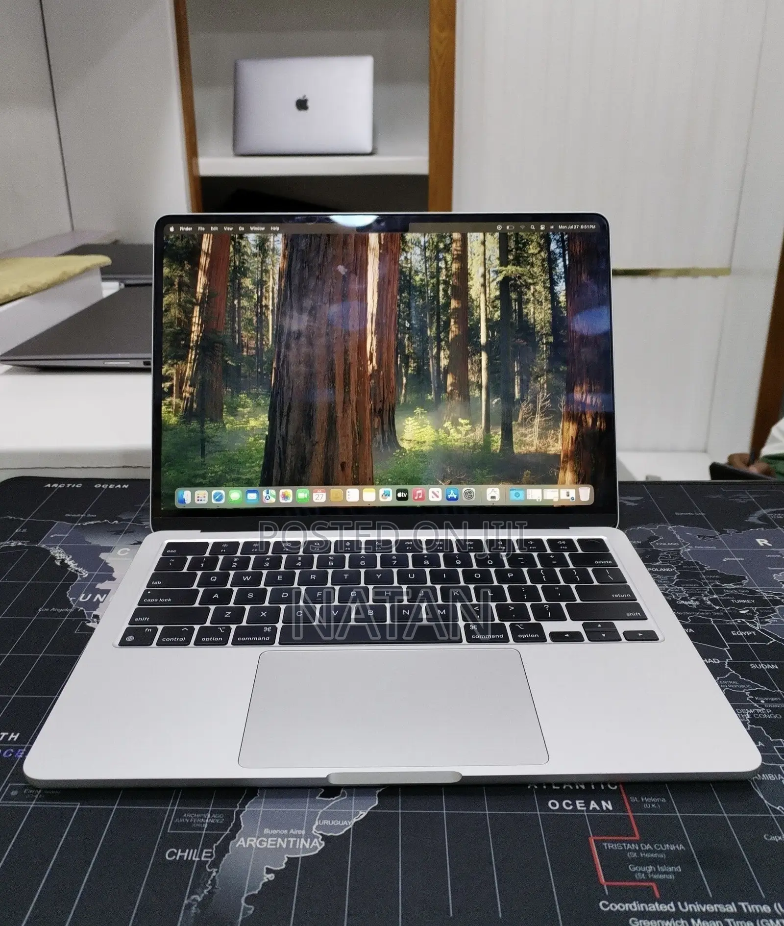 New Laptop Apple MacBook Air 2022 M2 8GB Apple M2 SSD 256GB
