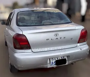 Toyota Platz 2001 Silver