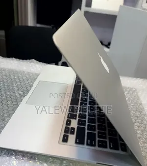 New Laptop Apple MacBook Air 2017 8GB Intel Core i5 SSD 128GB