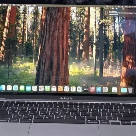 New Laptop Apple MacBook Air 2020 M1 8GB Apple M1 SSD 256GB