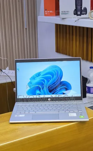 New Laptop HP Pavilion 14 8GB Intel Core i5 SSD 512GB