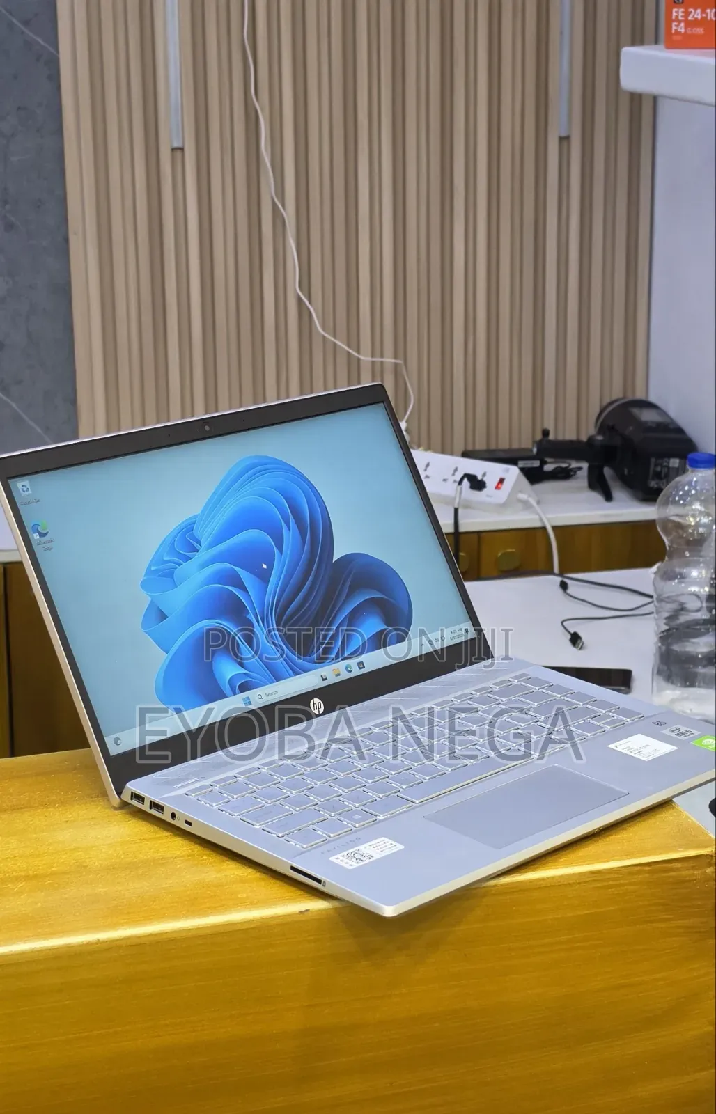 New Laptop HP Pavilion 14 8GB Intel Core i5 SSD 512GB