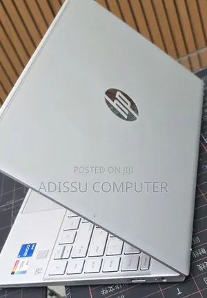 New Laptop HP Pavilion 14 8GB Intel Core i5 SSD 512GB