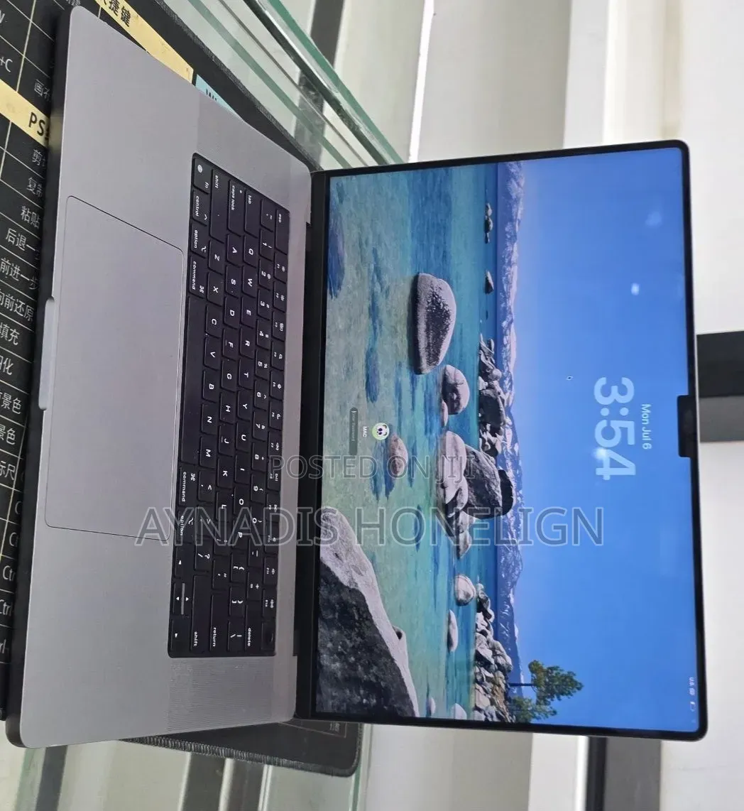 New Laptop Apple MacBook Pro 2021 M1 32GB Apple M1 Max SSD 1T