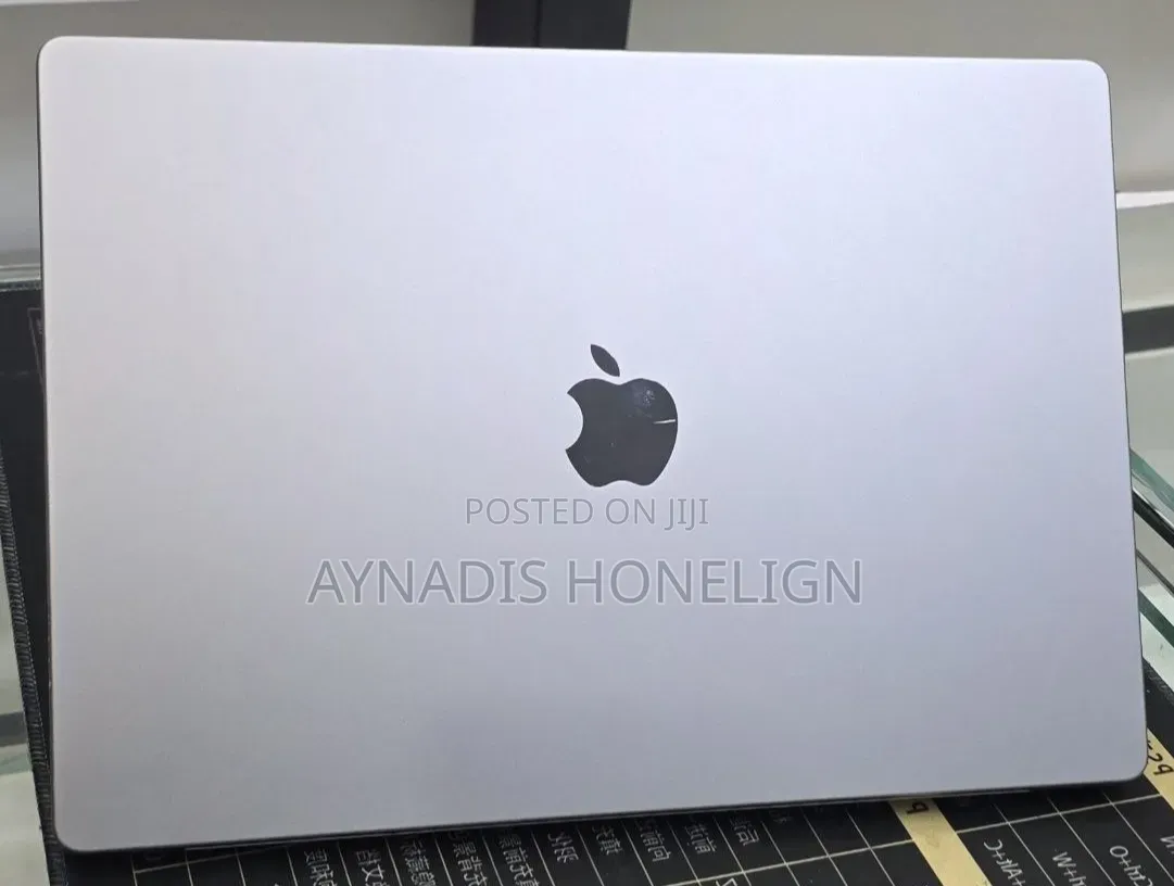 New Laptop Apple MacBook Pro 2021 M1 32GB Apple M1 Max SSD 1T