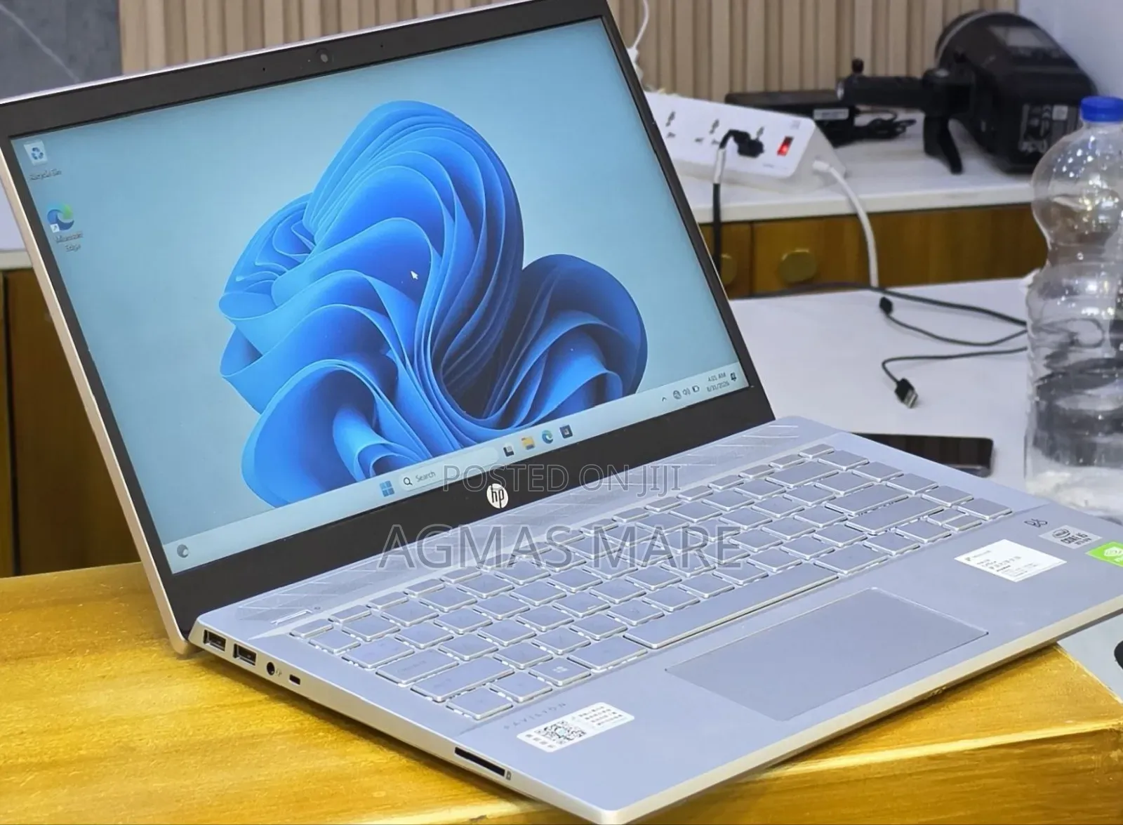 New Laptop HP Pavilion 14 8GB Intel Core i5 SSD 512GB