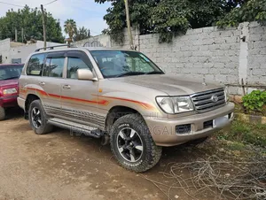 Toyota Land Cruiser 2005 Brown